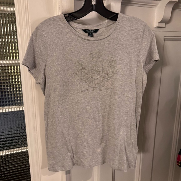 Ralph Lauren Women’s Gray Top / Tee Shirt W/ Silver Studded Logo Sz LP - Picture 2 of 11